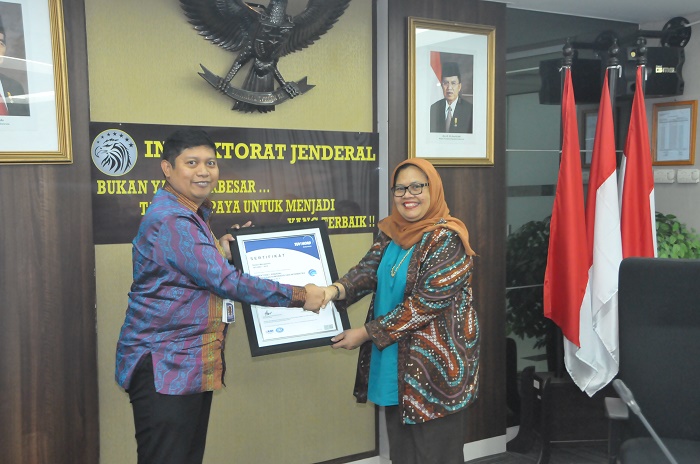 Itjen Terima Sertifikat Sistem Manajemen Mutu ISO 9001:2015